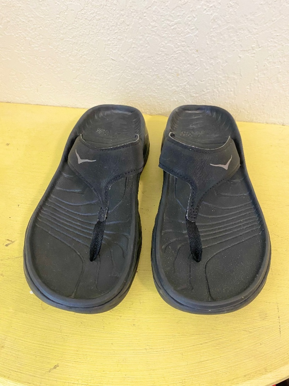 Hoka Size 10 Women”s  Black Slippers